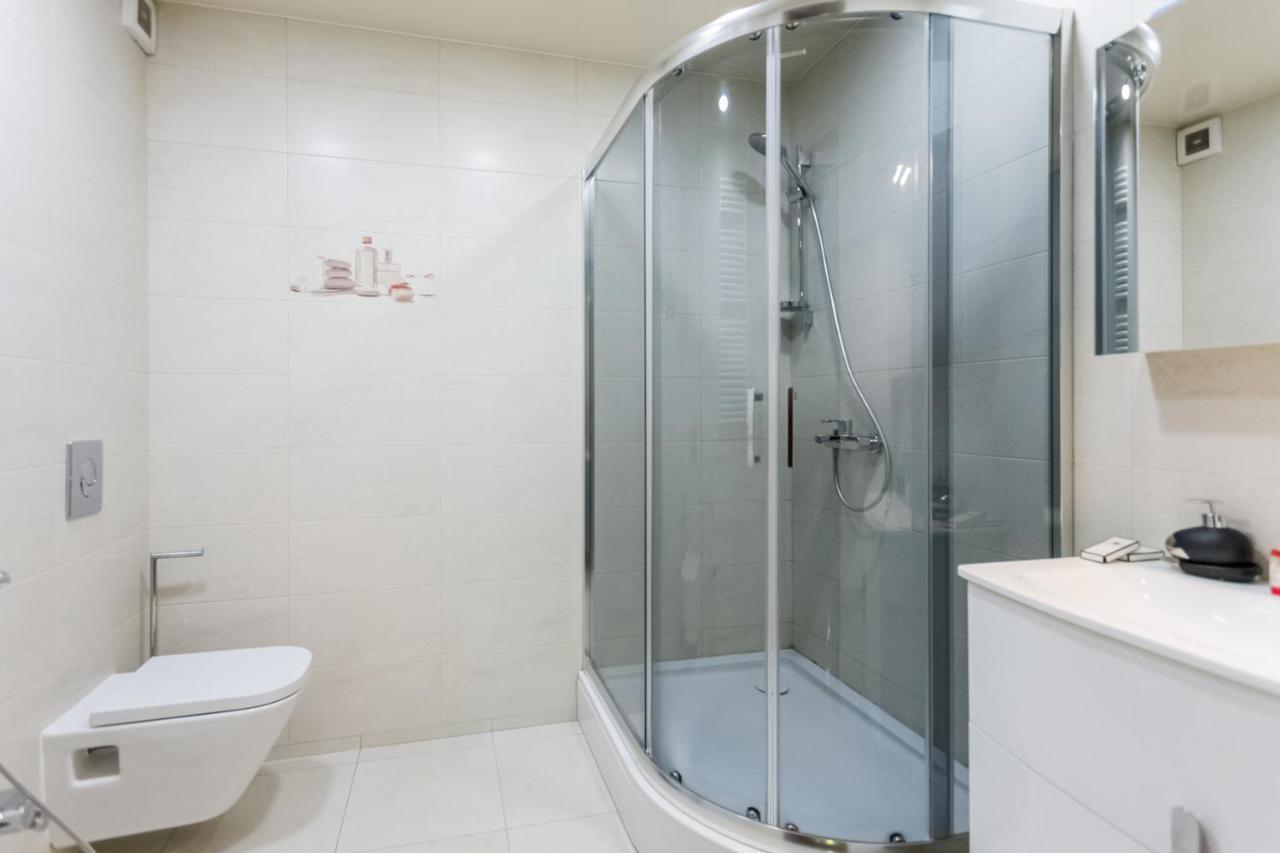 Central Cosy 5Bd-5Bath Apartment Tbilisi Exterior photo