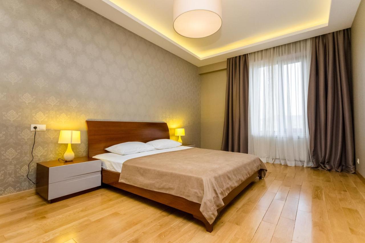 Central Cosy 5Bd-5Bath Apartment Tbilisi Exterior photo