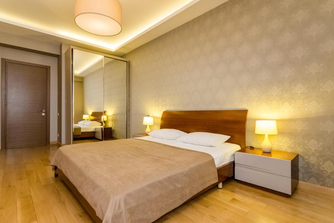 Central Cosy 5Bd-5Bath Apartment Tbilisi Exterior photo