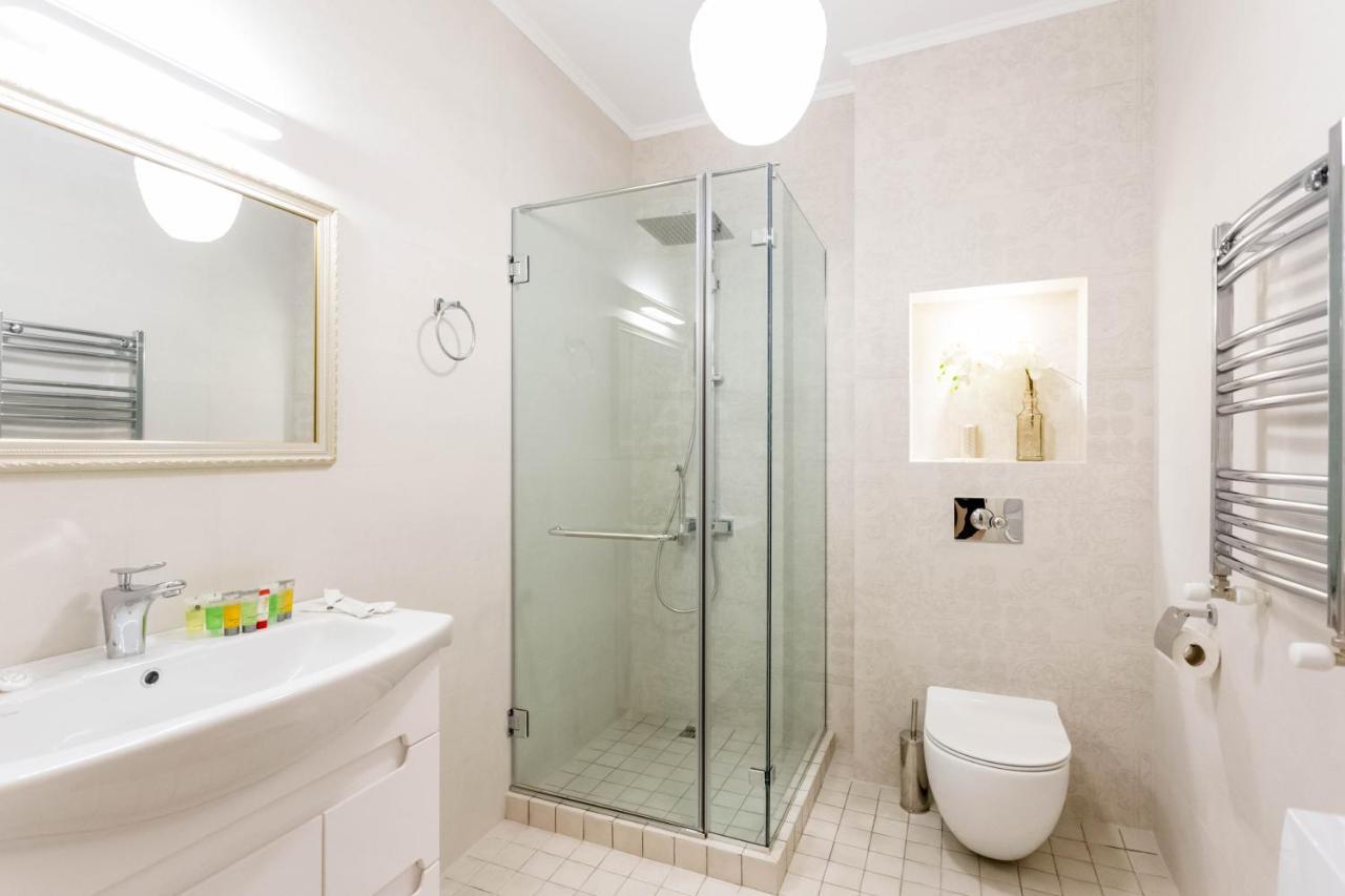 Central Cosy 5Bd-5Bath Apartment Tbilisi Exterior photo